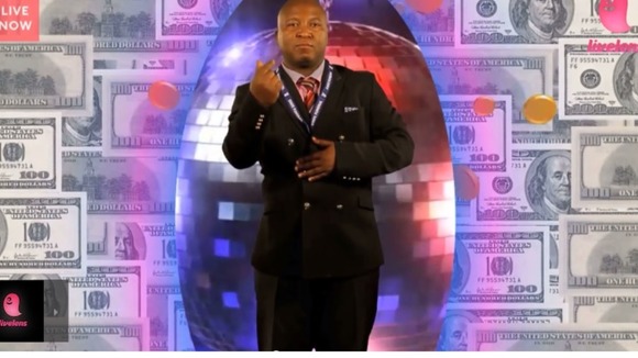Thamsanqa Jantijie in the commercial.