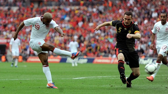 Jermaine Defoe came close but was denied by the frame of the goal
