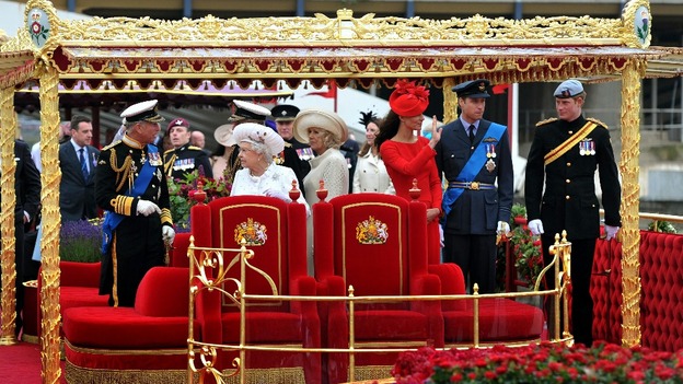 Royal family by Thames