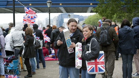 At the Diamond Jubilee River Pageant