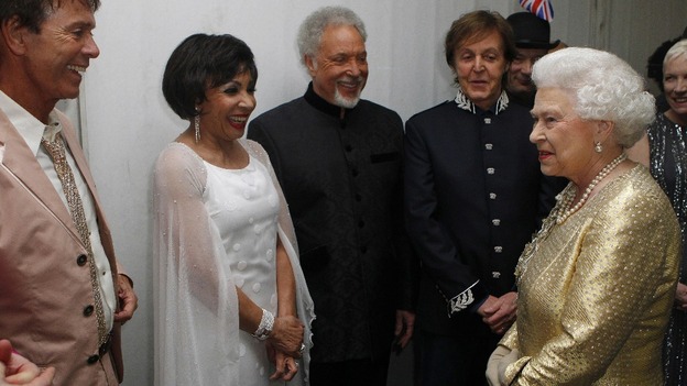 Shirley Bassey Tom Jones Queen