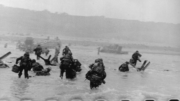 Capa was with the first wave of American troops, landing at dawn.