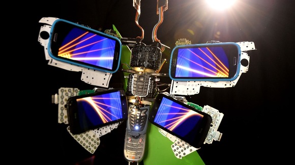The digital butterfly commissioned by O2 Recycle has been made out of smartphone components.