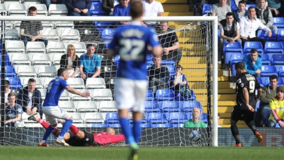 Grabban hit 22 goals last season.
