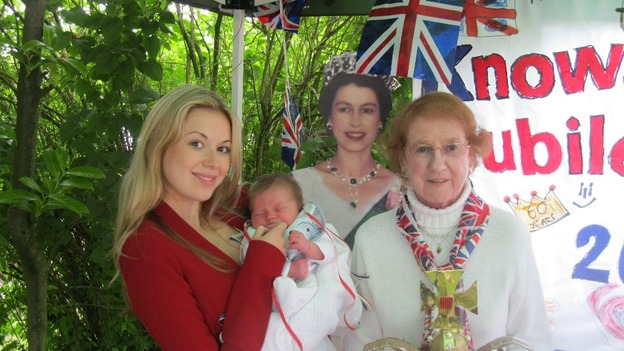 Harry with mum Rebecca with Beryl