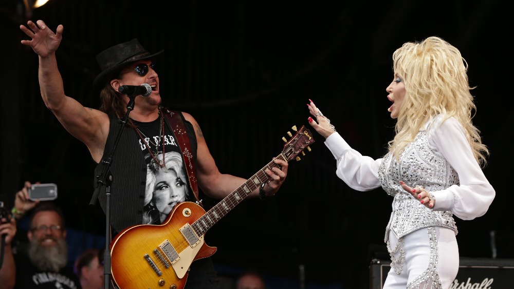 Utv Blue Book >> Country Queen Dolly Parton wows 100,000 at Glastonbury with biggest crowd of the festival - ITV News Utv Blue Book >> Country Queen Dolly Parton wows 100,000 at Glastonbury with biggest crowd of the festival - ITV News