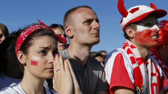 Polish fans look nervous