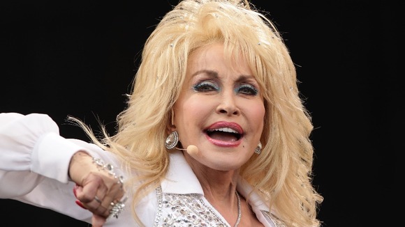 Dolly Parton performing at Glastonbury festival.