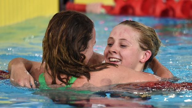 Siobhan O'Connor (left) is congratulated by Wales' Jazz Carlin