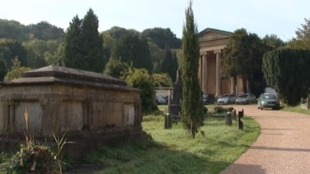 The historic cemetery contains a number of listed buildings and monuments