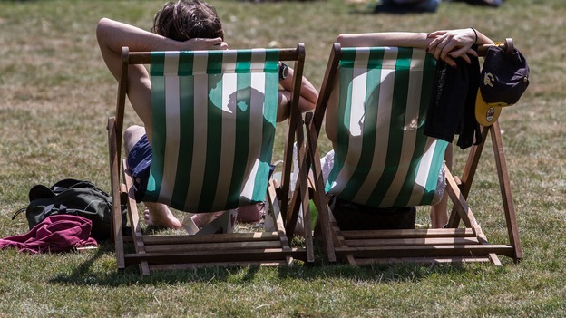 There should be warm, dry weather in most parts of the UK today.