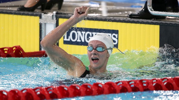 Jazz Carlin celebrates victory in the 800m freestyle.