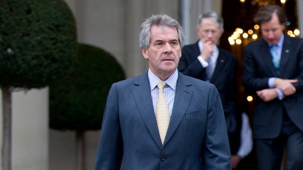 Sir Peter Westmacott is UK ambassador to the UK.