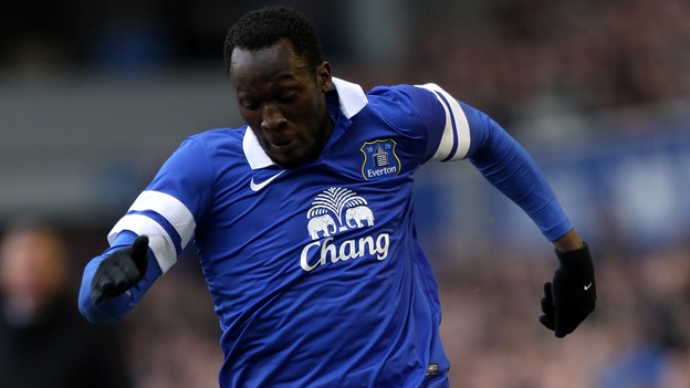 Everton to sign striker