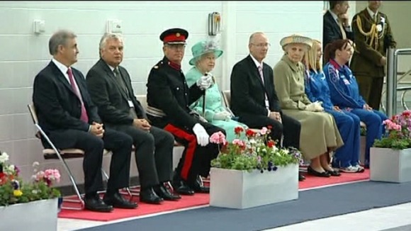 The Queen as a spectator pool-side at the East Midlands International Pool