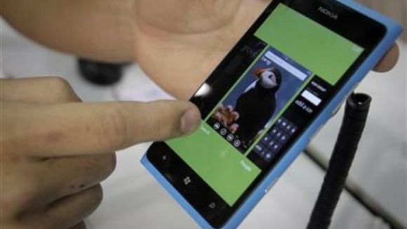 Mobile electronic corporation Nokia are to cut 10,000 jobs.