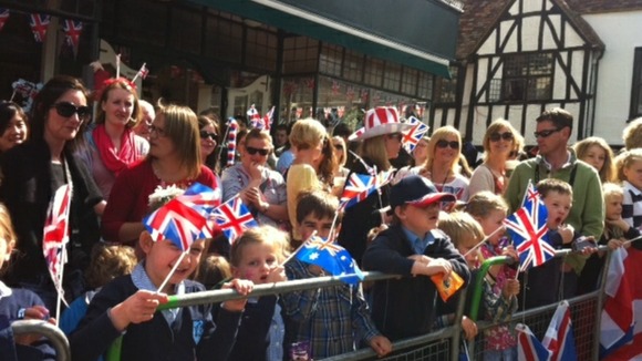 Crowds in Hitchin