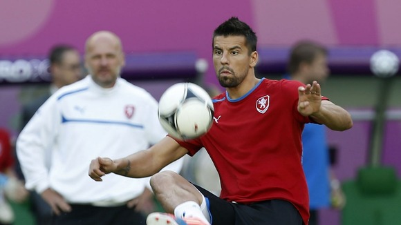 Milan Baros trains