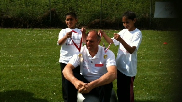 Steve Redgrave visits school children in Handsworth