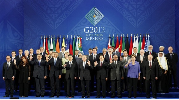 Leaders of the G20 nations gather for a group photo