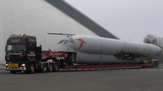 Nimrod Fuselage with National Cold War Exhibition backdrop