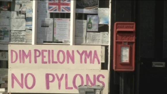 A 'No Plyons' sign