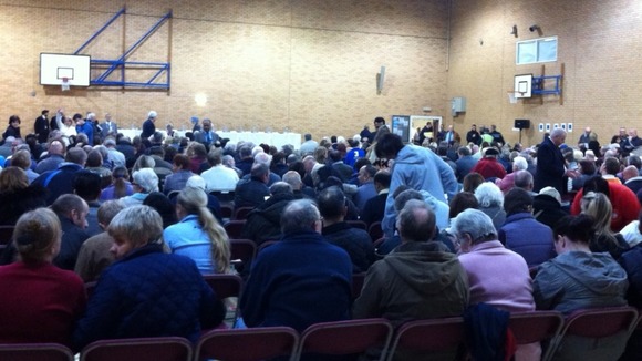 Hundreds gather to discuss new travellers sites in Leicester