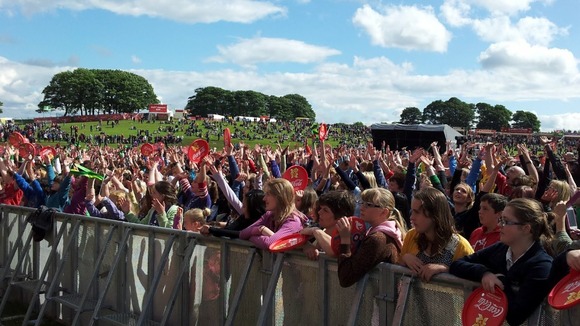 Olympic torch crowds