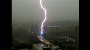 Lightning strikes the Tyne Bridge