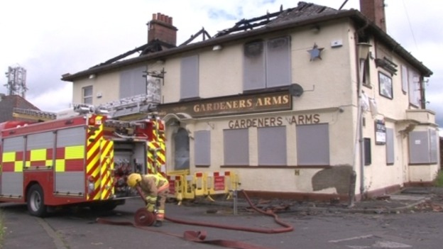 Fire crews returned to the Gardners Arms on Carrhill Road