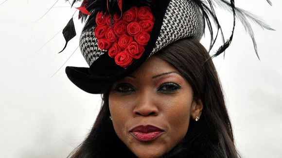 Couple opt for co-ordinated outfit at Cheltenham Festival