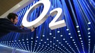 O2 mobile provider struggles to restore network.