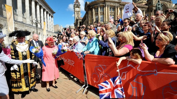 The Queen in Victoria Square, Birmingham