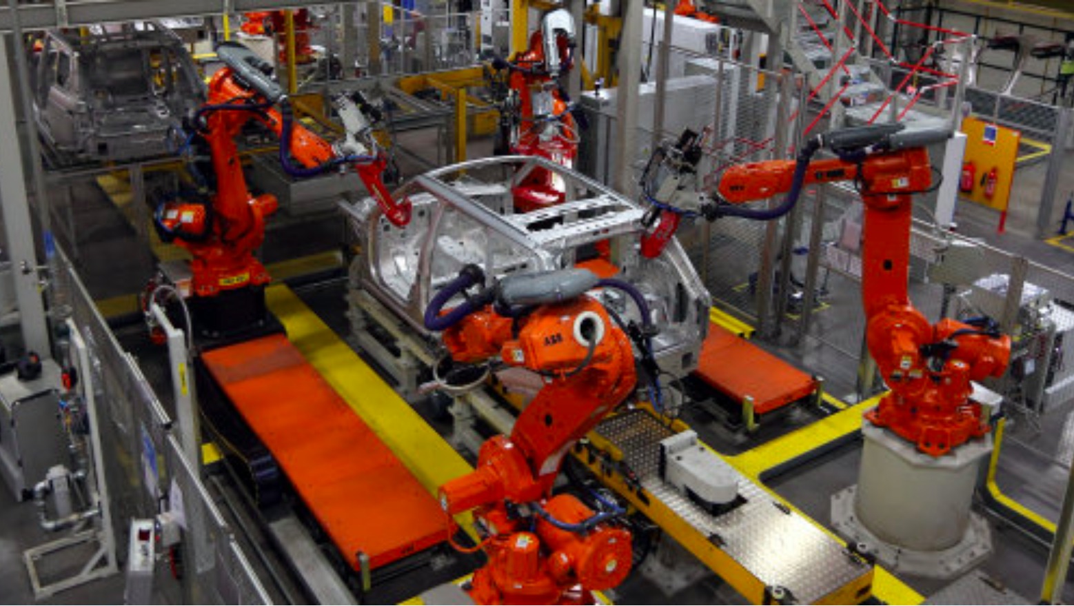 Jaguar Land Rover to open new facilities in Solihull - ITV News