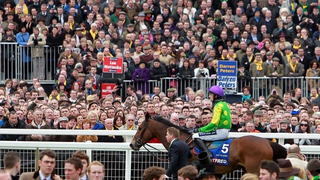 Ruby Walsh retires Kauto Star from the Cheltenham Gold Cup