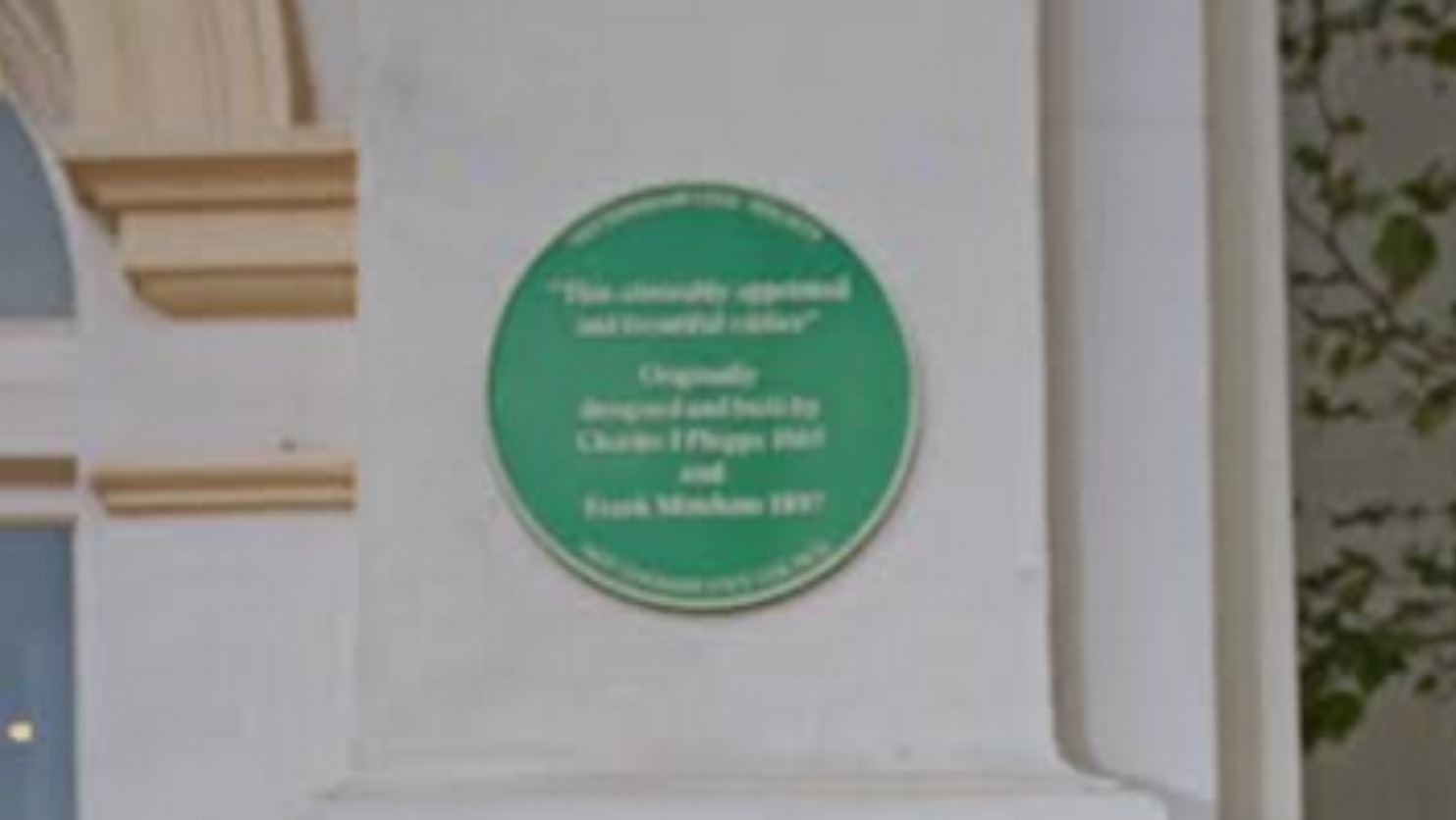 David Suchet unveils commemorative plaque in Nottingham - ITV News
