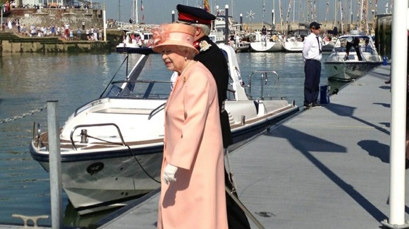 Her majesty the Queen arrives on the Isle of Wight
