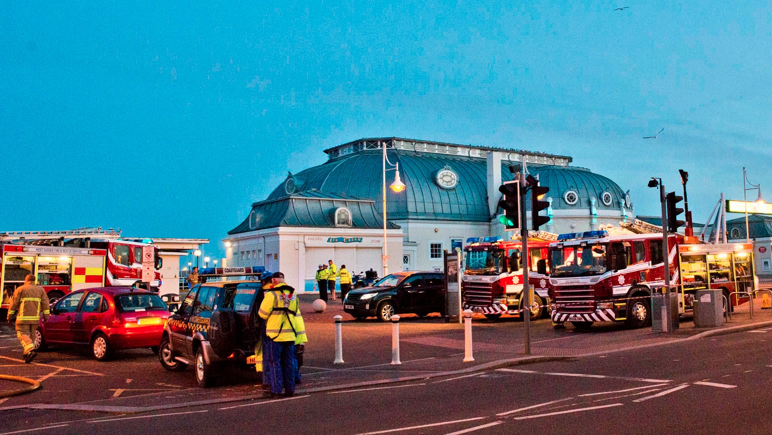 Worthing pier saved from fire Meridian ITV News