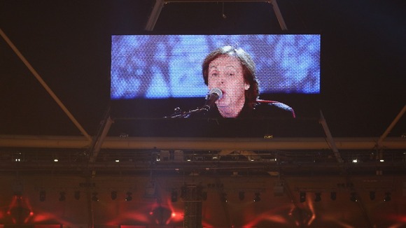 Paul McCartney closing the Olympic Opening Ceremony with 'Hey Jude'
