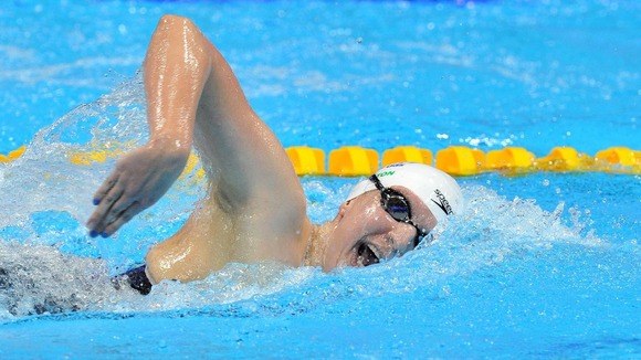 Rebecca Adlington won her heat for the 400m freestyle final
