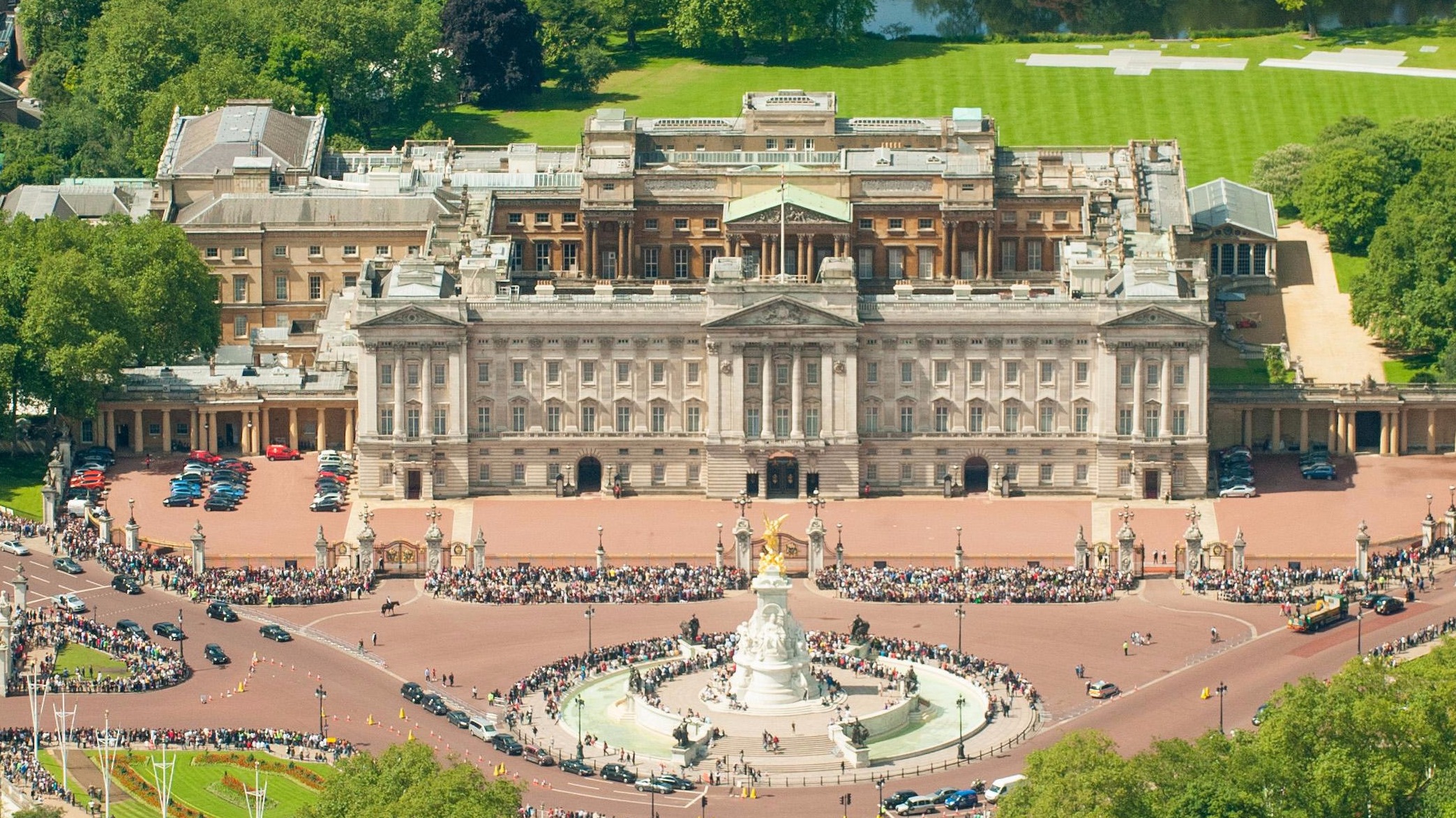 Queen 'may have to move out of Buckingham Palace' during major £150m