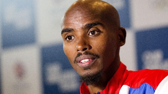 Farah goes for gold in the final of the 10,000 metres