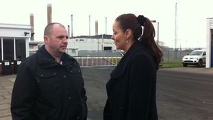 Alcan worker Paul Scott talks to Union representative Keir Howe