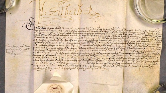 The letter signed by Queen Elizabeth I