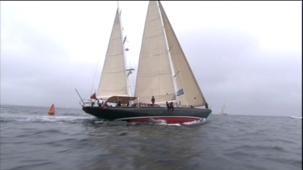 Sailing boat