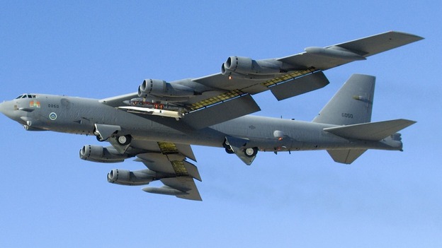 An X-51A Waverider successfully launched from a B-52 Stratofortress