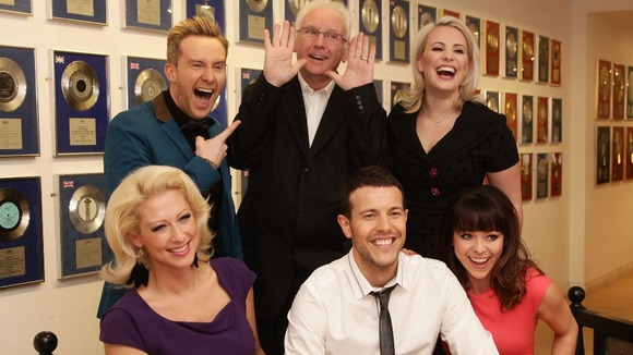 Pete Waterman with Steps (left to right) Faye Tozer, Ian "H" Watkins, Lee Latchford-Evans, Claire Richards (top) and Lisa Scott-Lee