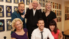 Pete Waterman with Steps (left to right) Faye Tozer, Ian "H" Watkins, Lee Latchford-Evans, Claire Richards (top) and Lisa Scott-Lee
