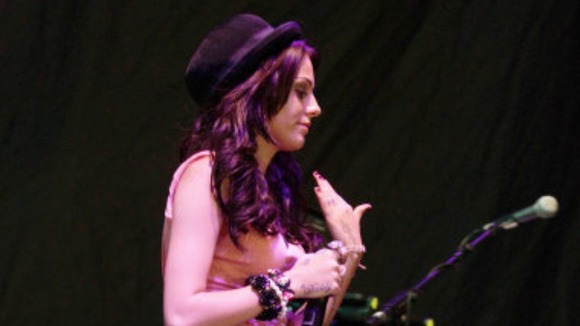 Cher walked off stage half way through a song