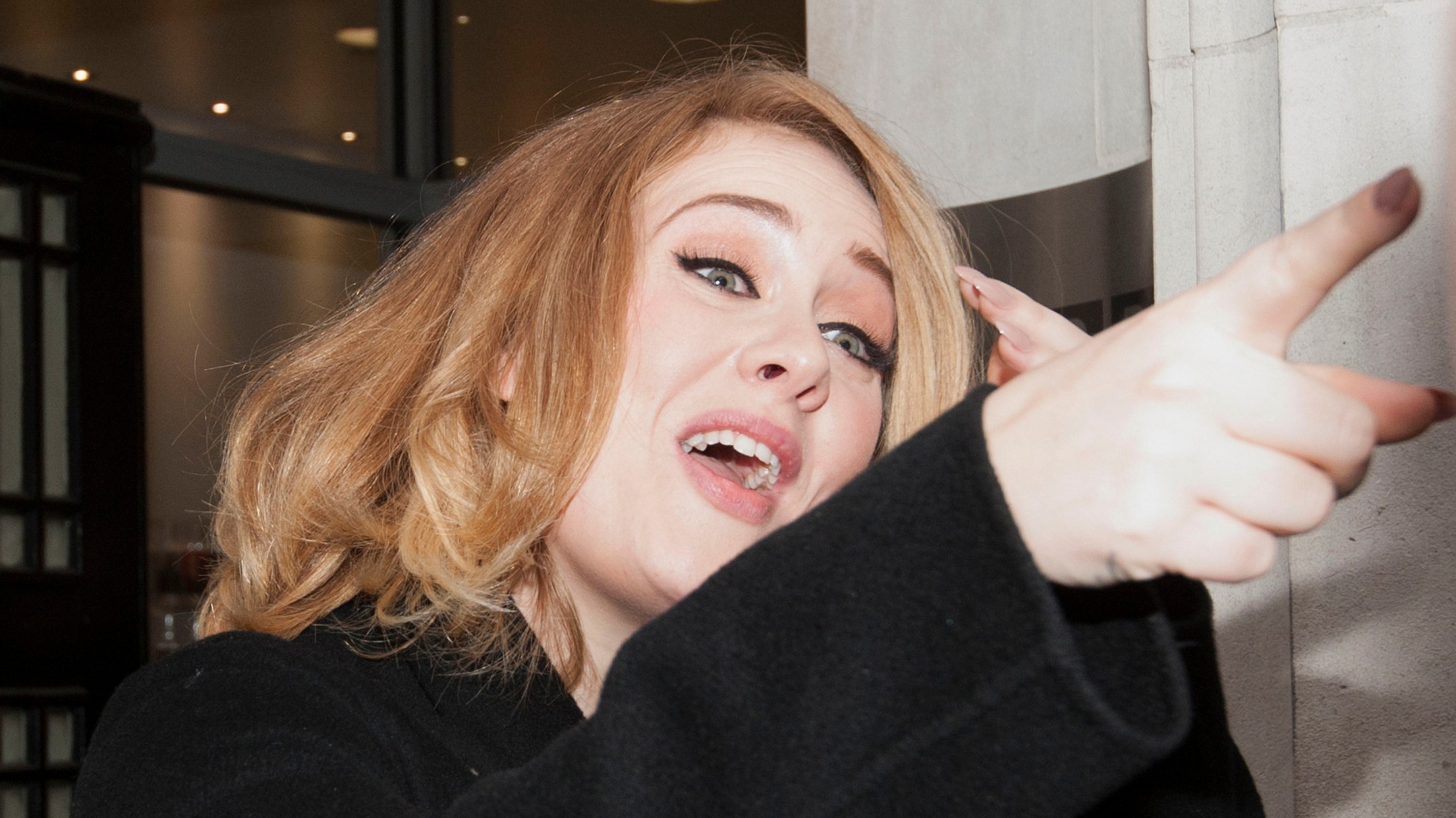 Adele banned from posting own tweets after 'drunk tweeting' in past ...